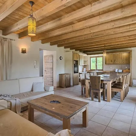 Holiday home Lovely In With Kitchen *