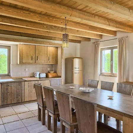 Holiday home Lovely In With Kitchen Rovinj