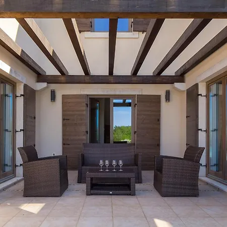 펜션 Villa Santi