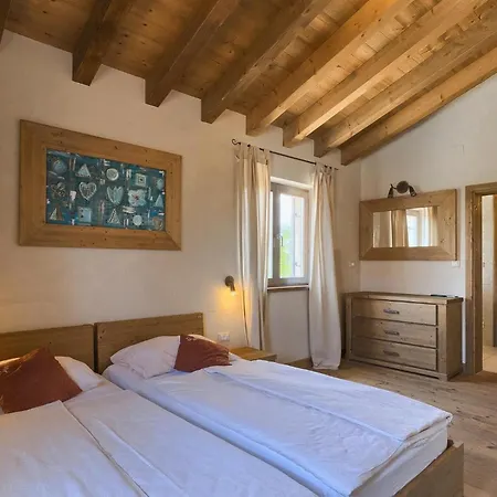 Villa Santi 펜션 로비니