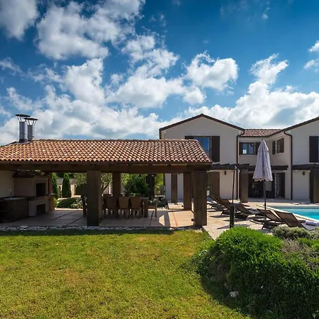 Villa Santi *