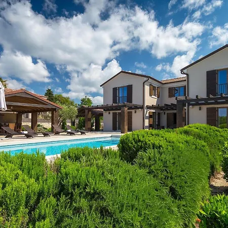 Villa Santi 펜션 로비니